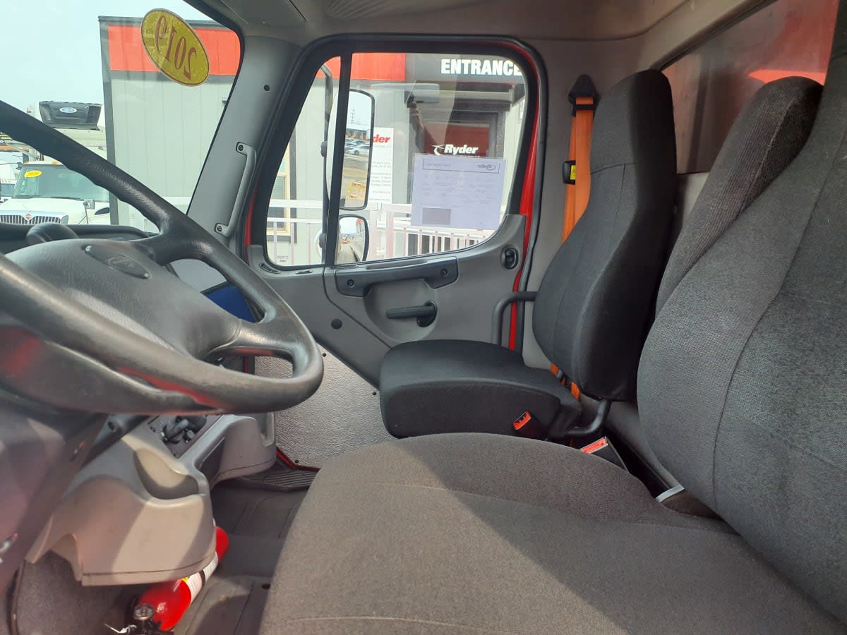 2019 Freightliner/Mercedes M2 106 870812