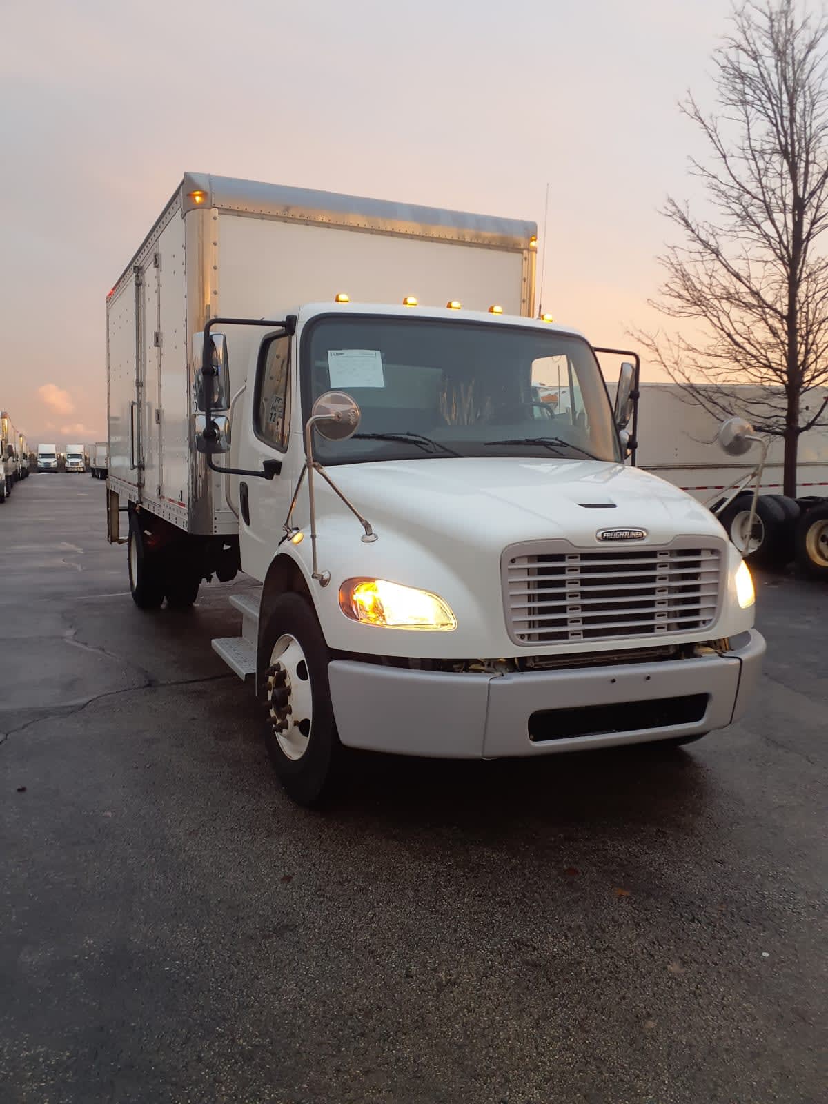 2019 Freightliner/Mercedes M2 106 870848