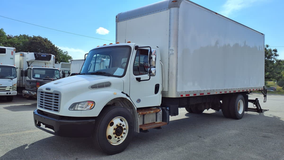 2019 Freightliner/Mercedes M2 106 870855