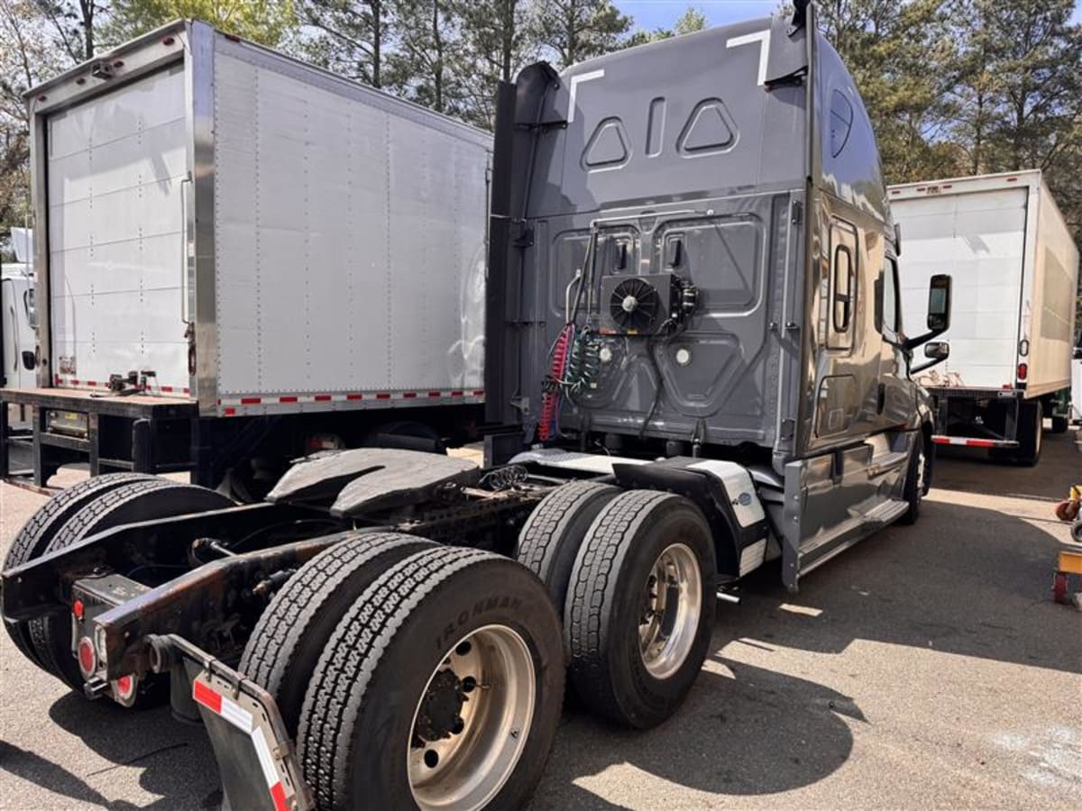 2019 Freightliner/Mercedes NEW CASCADIA PX12664 870860
