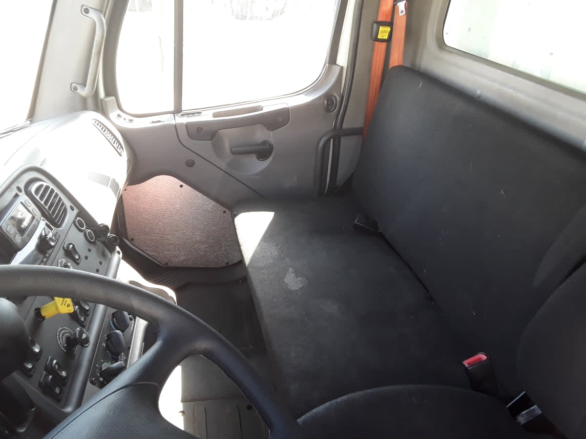 2019 Freightliner/Mercedes M2 106 870880