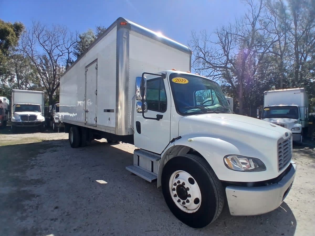 2019 Freightliner/Mercedes M2 106 870921