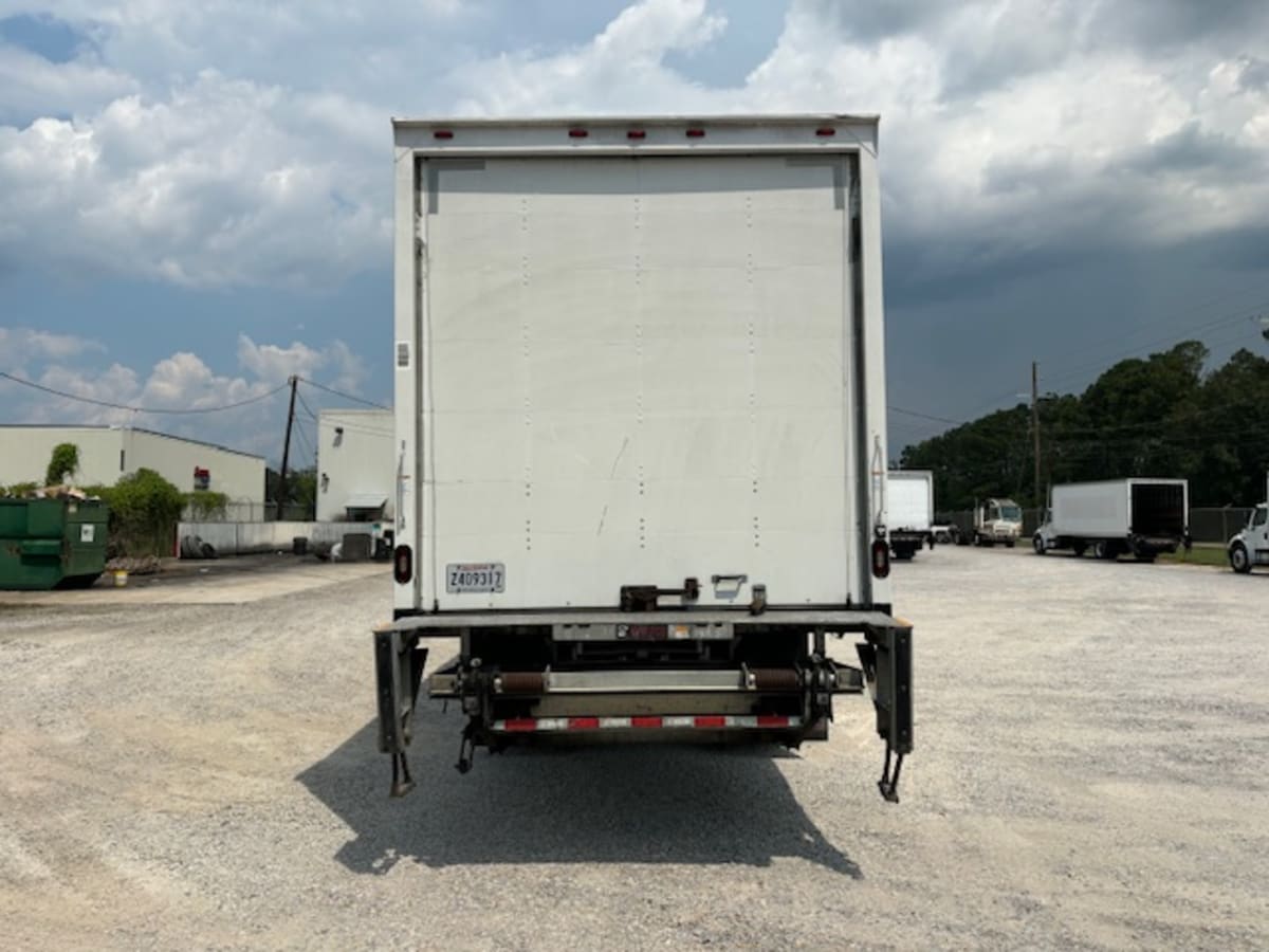 2019 Freightliner/Mercedes M2 106 870937