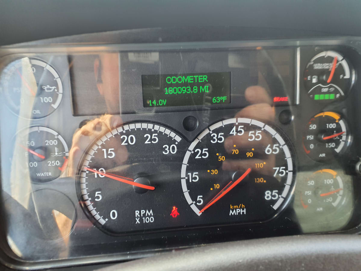 2019 Freightliner/Mercedes M2 106 870938
