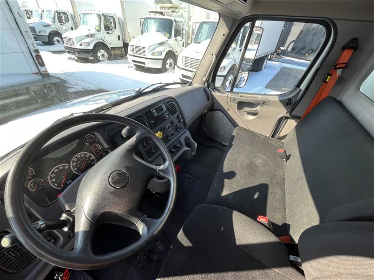 2019 Freightliner/Mercedes M2 106 870969