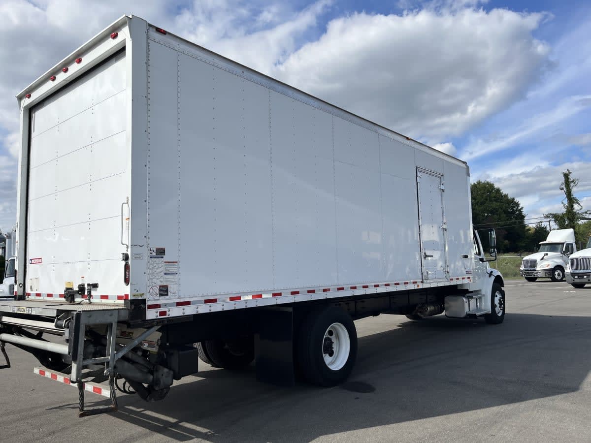 2019 Freightliner M2 106 in Beltsville, MD — photo 4