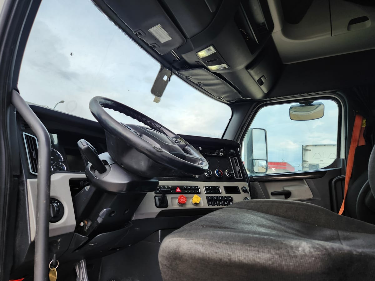 2020 Freightliner/Mercedes NEW CASCADIA PX12664 870988