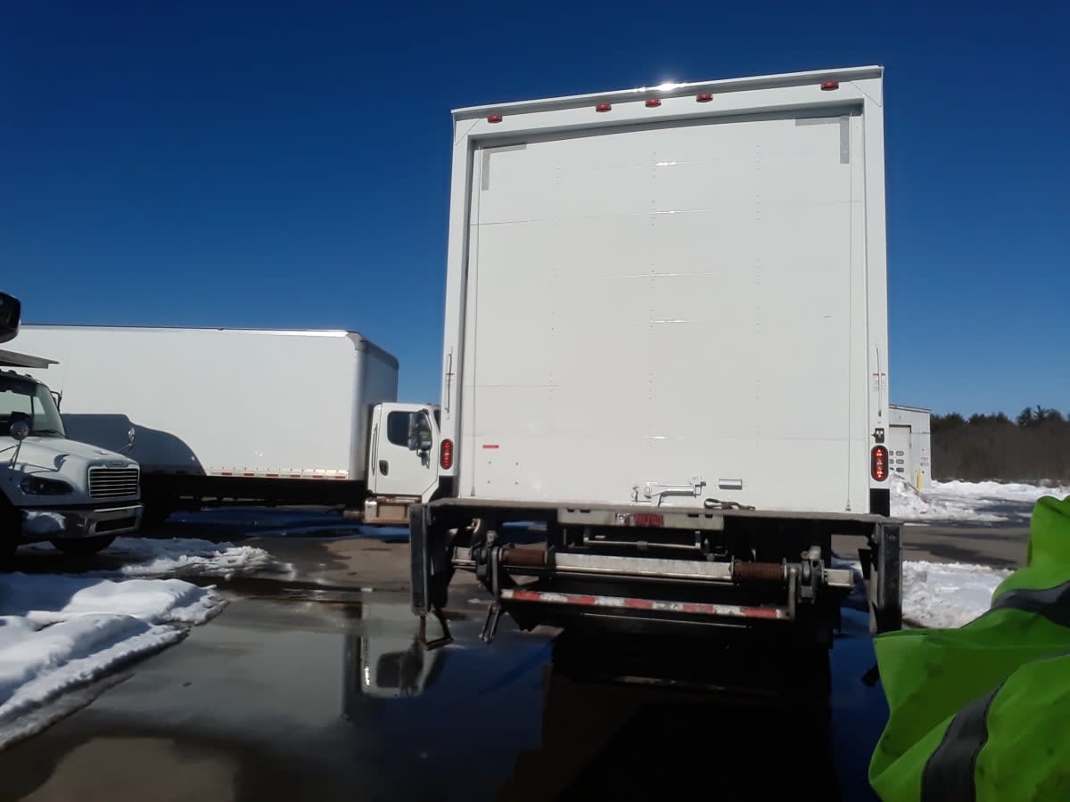 2019 Freightliner/Mercedes M2 106 871017