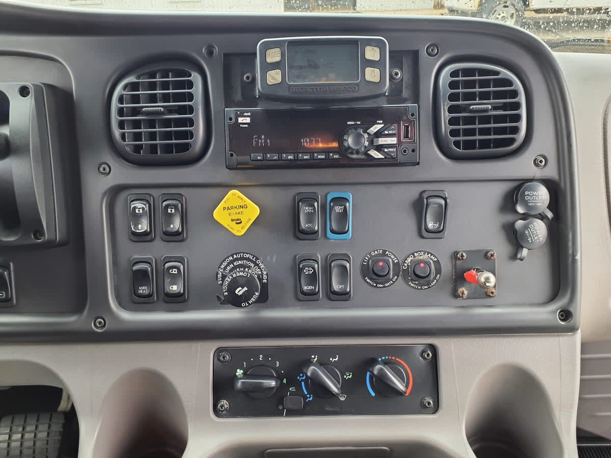 2019 Freightliner/Mercedes M2 106 871152