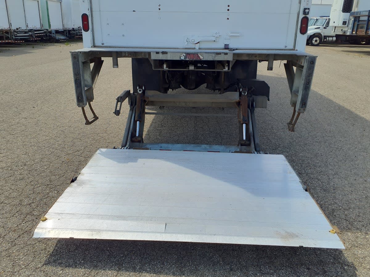 2019 Freightliner/Mercedes M2 106 871157