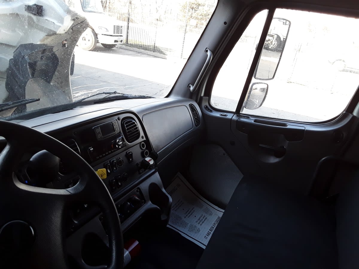 2019 Freightliner/Mercedes M2 106 871162