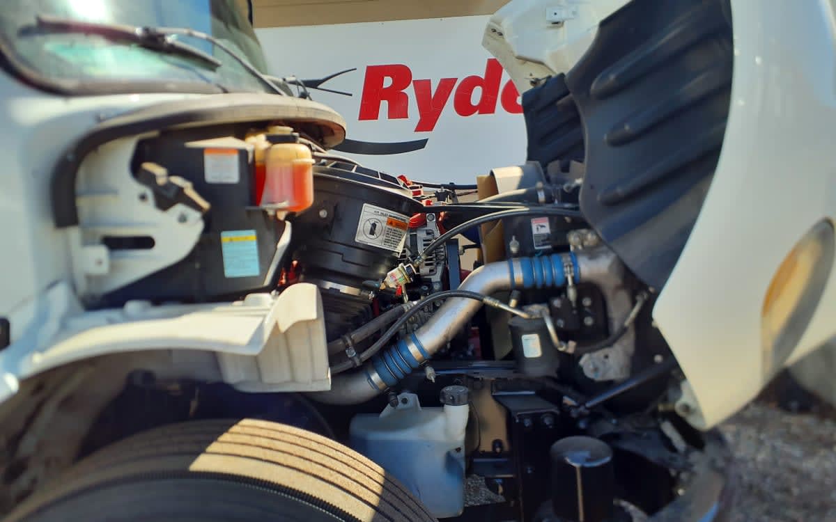 2019 Freightliner M2 106 - image 10