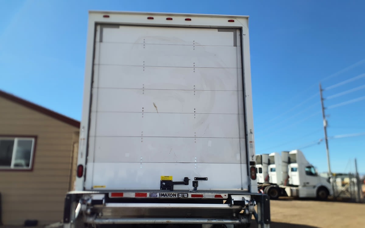 2019 Freightliner M2 106 - image 5