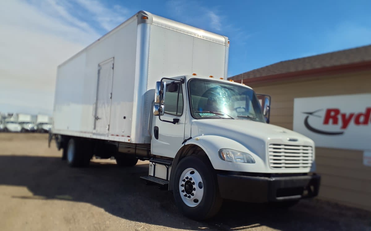 2019 Freightliner M2 106 - image 3