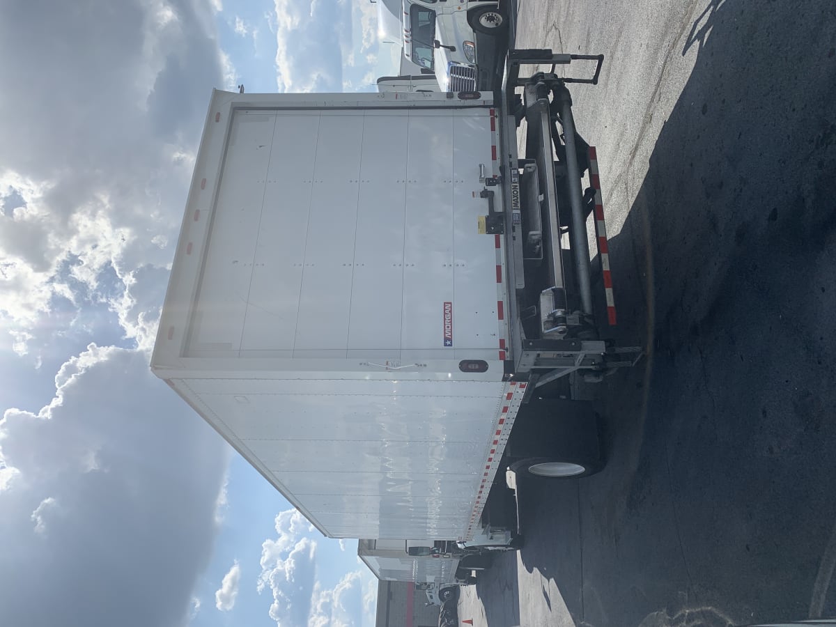 2019 Freightliner/Mercedes M2 106 871187