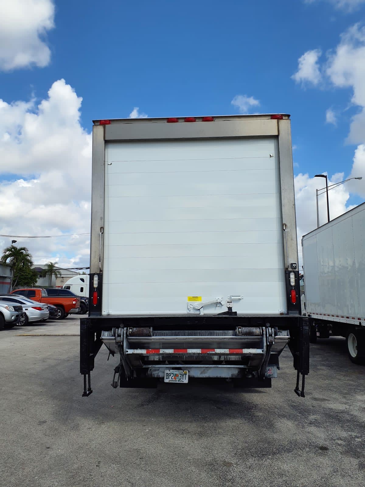 2019 Freightliner/Mercedes M2 106 871232