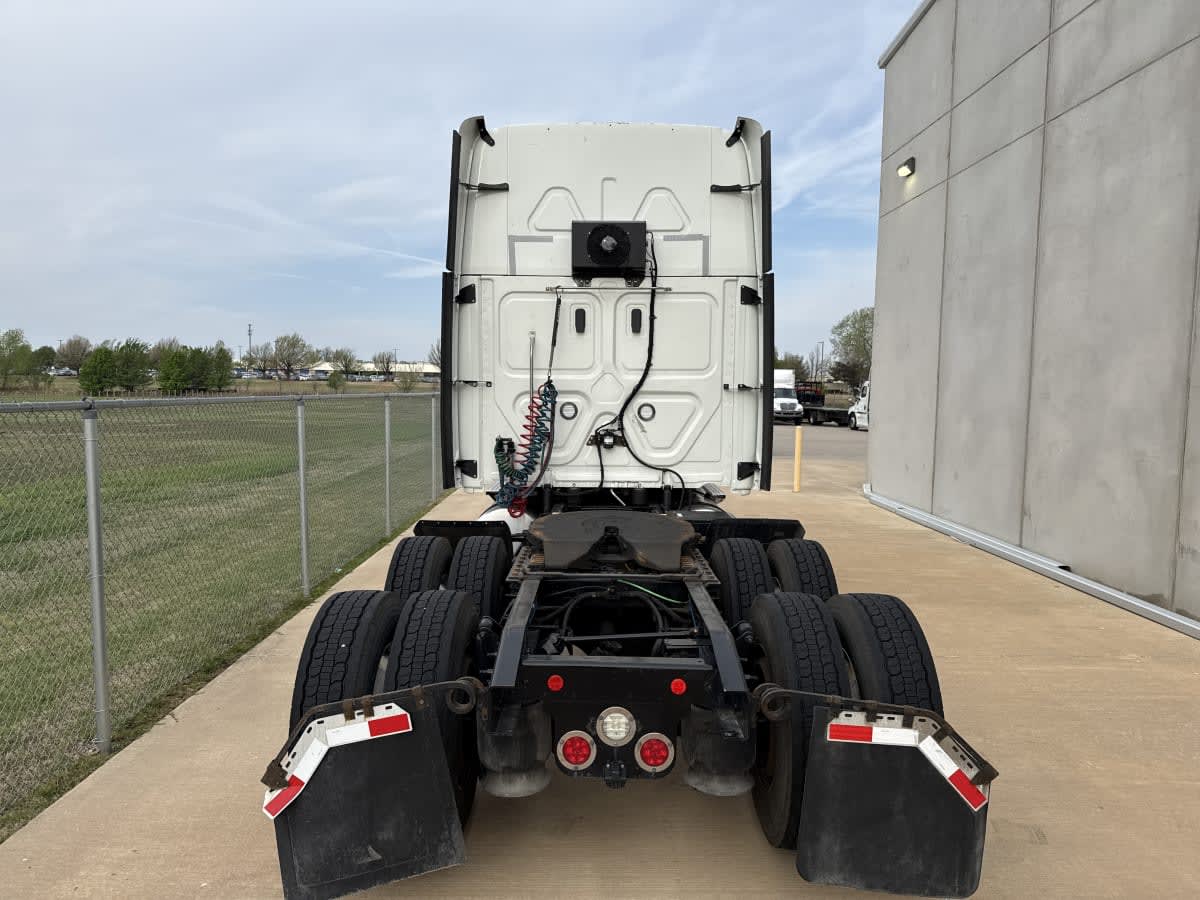 2020 Freightliner/Mercedes CASCADIA 125 871316