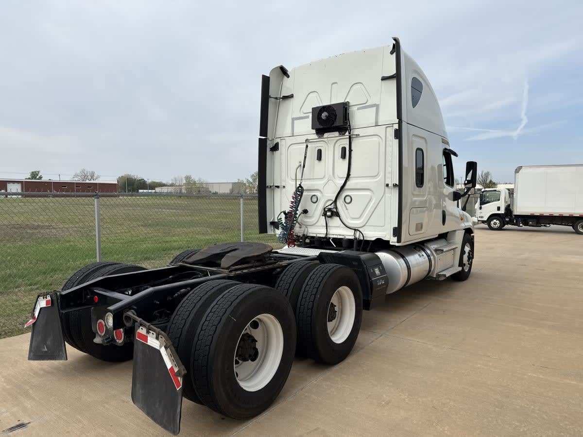 2020 Freightliner/Mercedes CASCADIA 125 871316