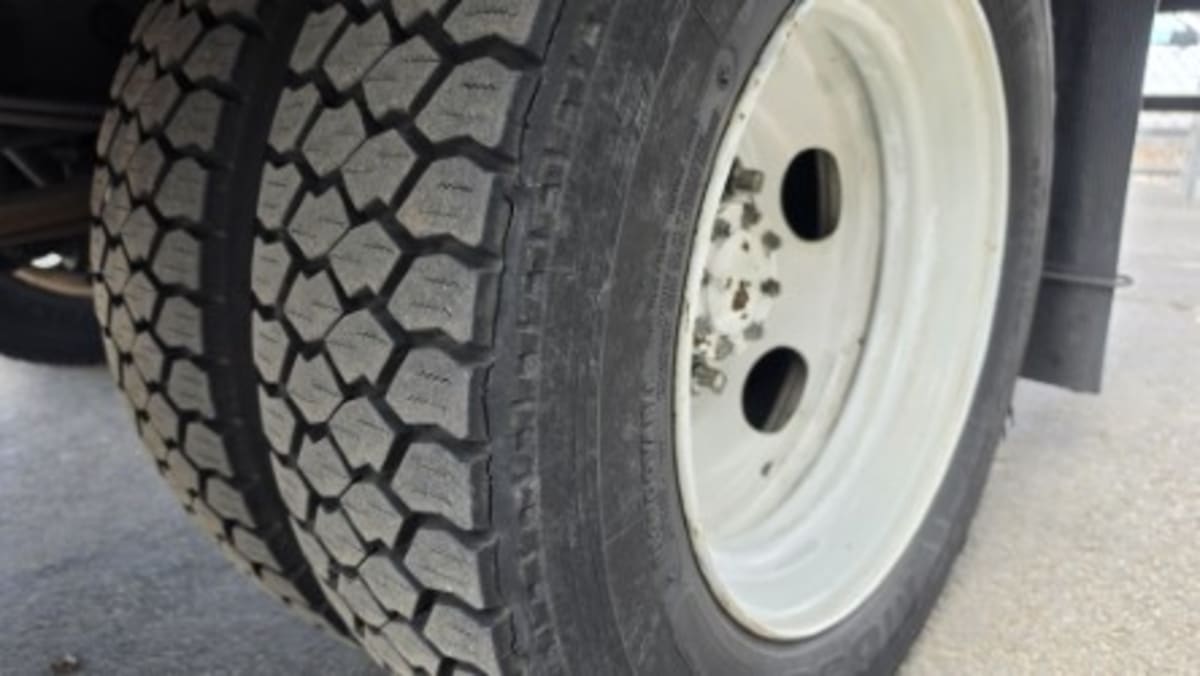 2019 Isuzu NPR 871415