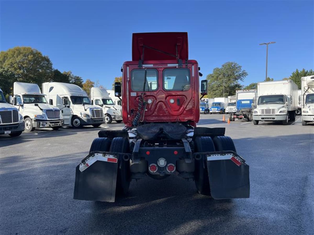 2019 Freightliner - image 5