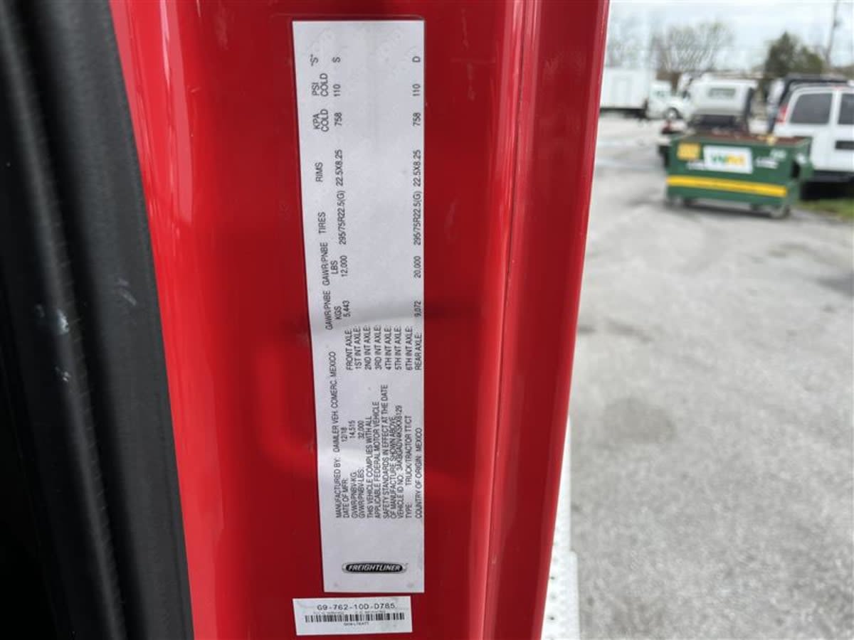 2019 Freightliner - image 9