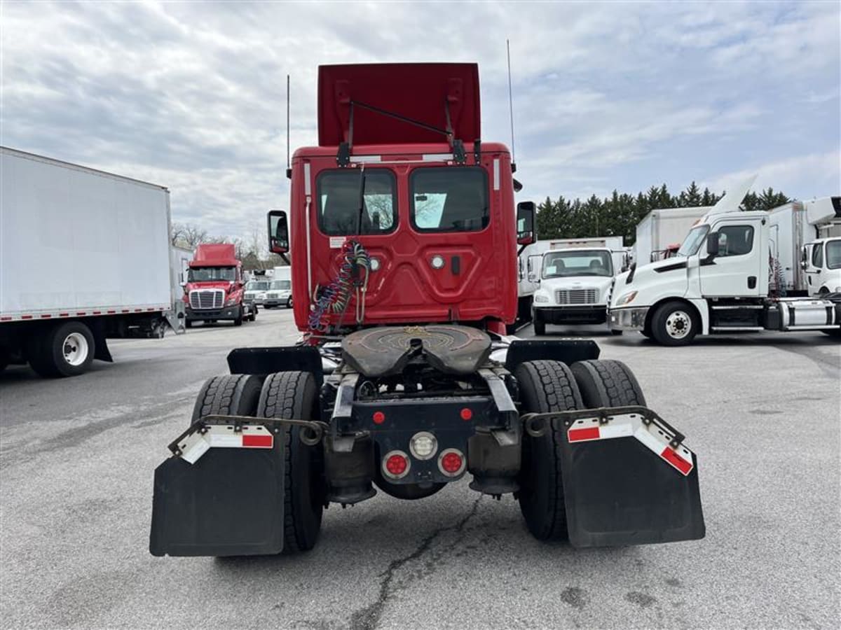 2019 Freightliner - image 5