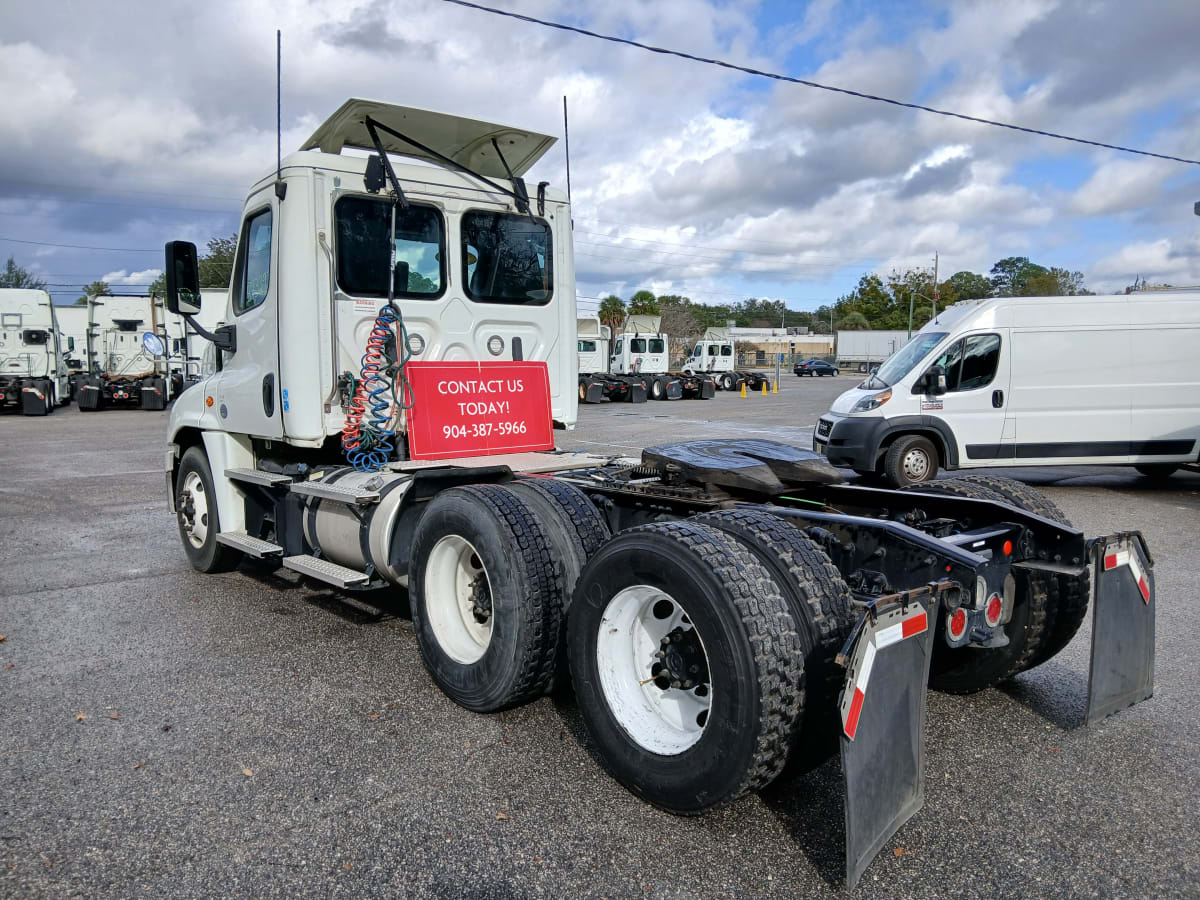 2019 Freightliner - image 6