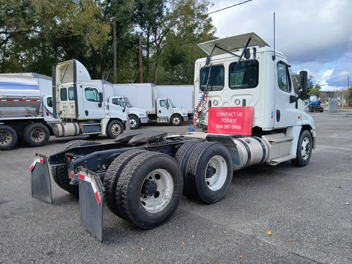 2019 Freightliner - image 4
