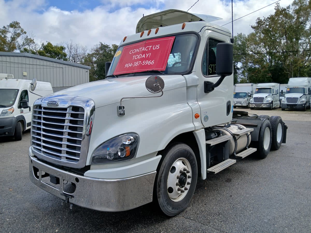 2019 Freightliner - image 2