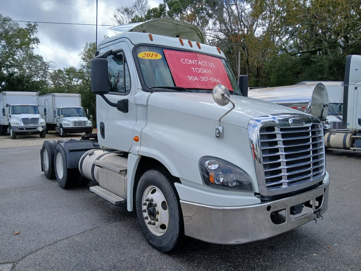 2019 Freightliner - image 3
