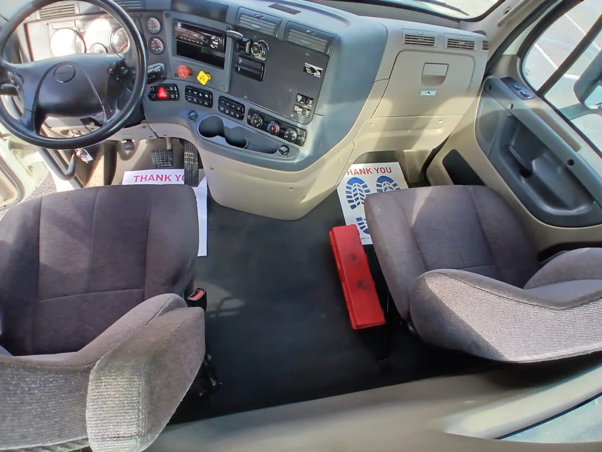 2019 Freightliner - image 7