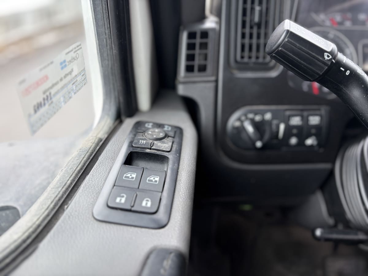 2019 Navistar International LT625 DAYCAB T/A 873330