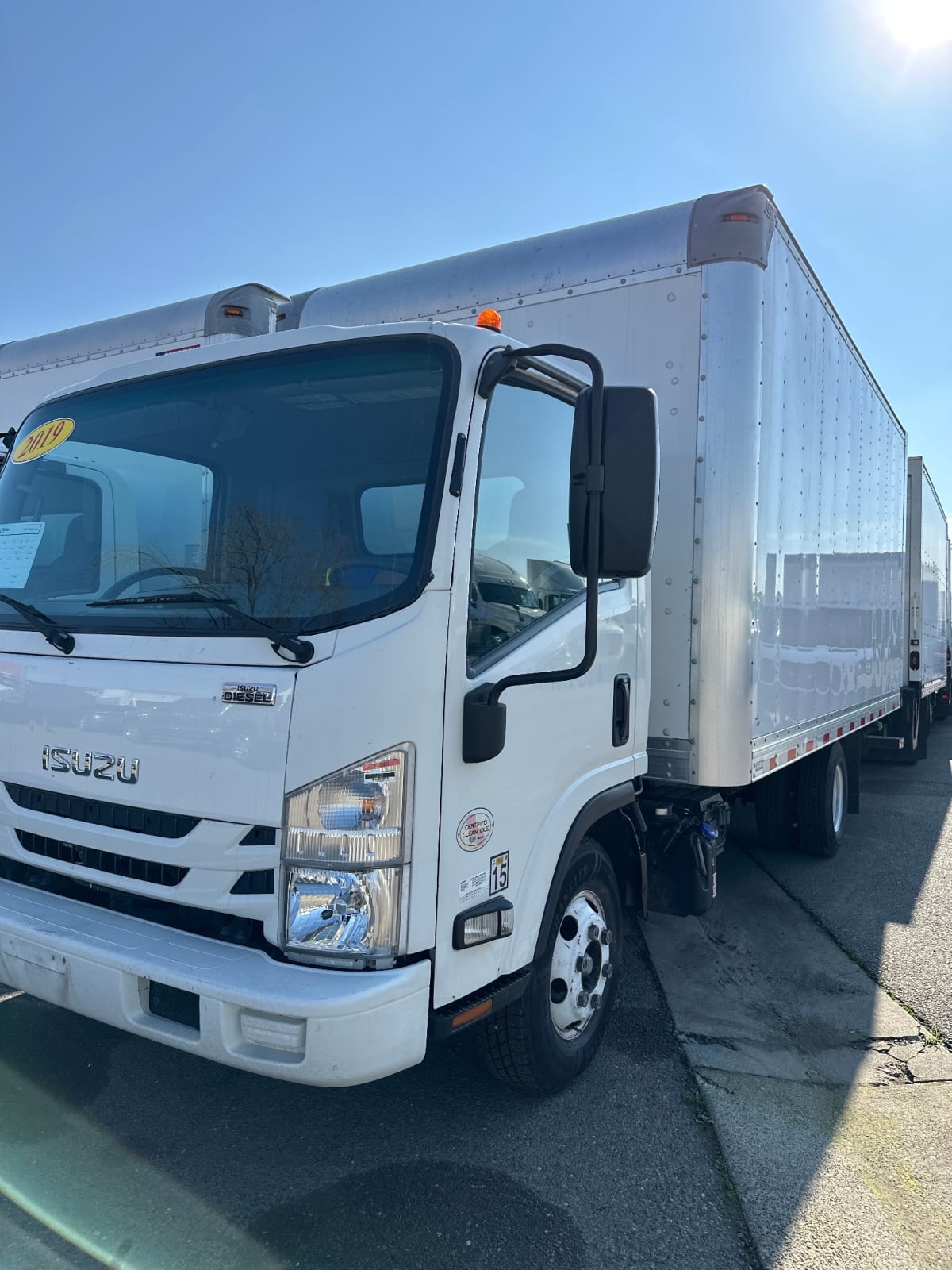 2019 Isuzu NPR HD 873388