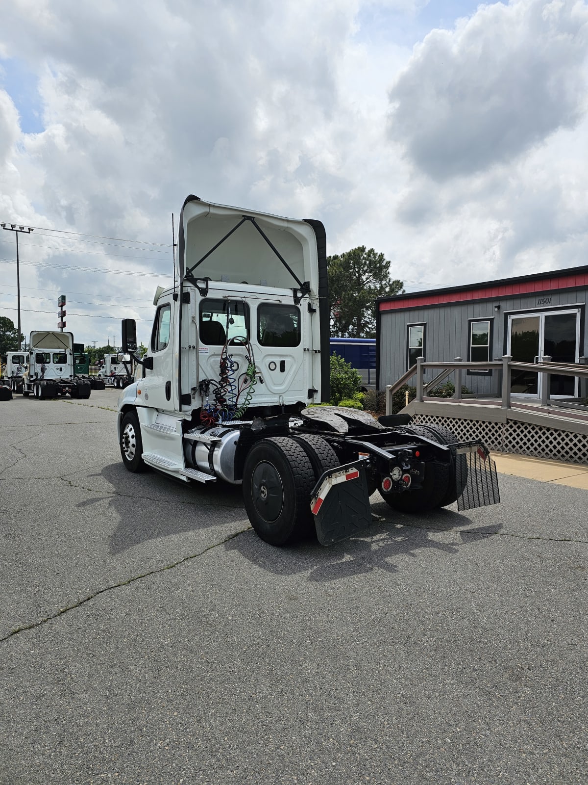 2019 Freightliner/Mercedes CASCADIA 125 873439