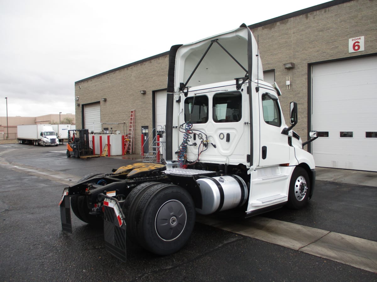 2019 Freightliner/Mercedes NEW CASCADIA 126 873445