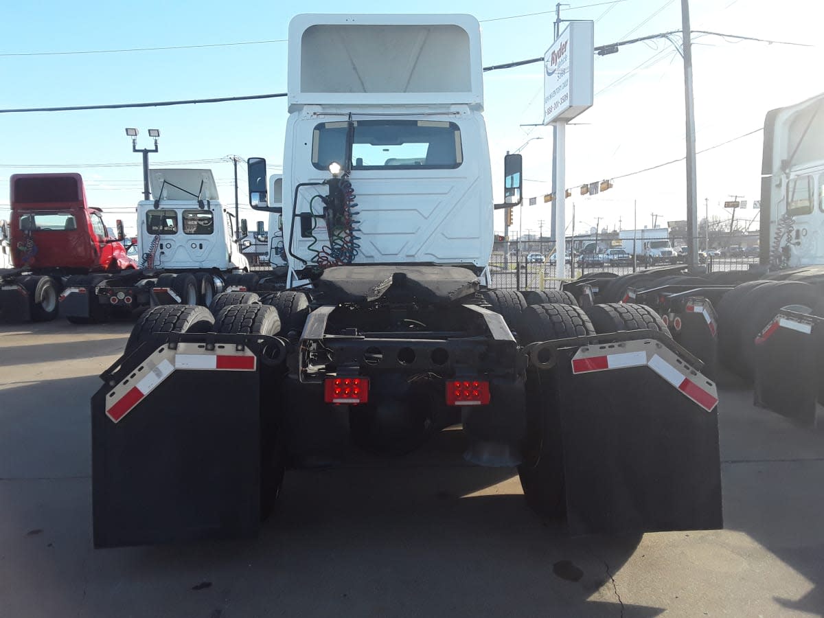 2019 Navistar International LT625 DAYCAB T/A 873474