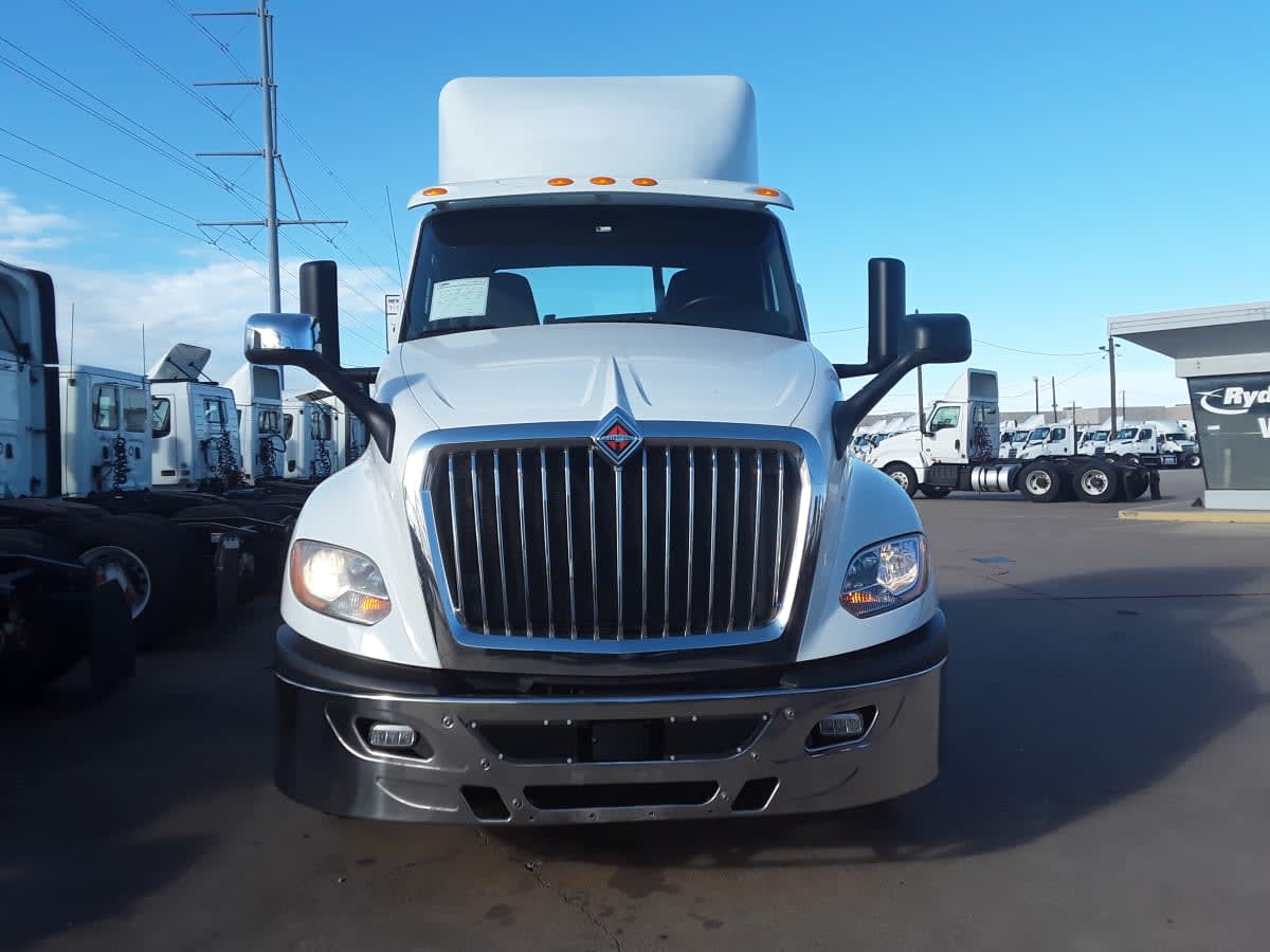 2019 Navistar International LT625 DAYCAB T/A 873474