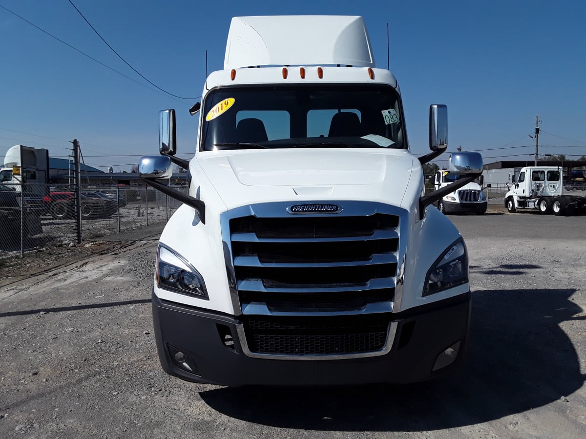 2019 Freightliner/Mercedes NEW CASCADIA 126 873503