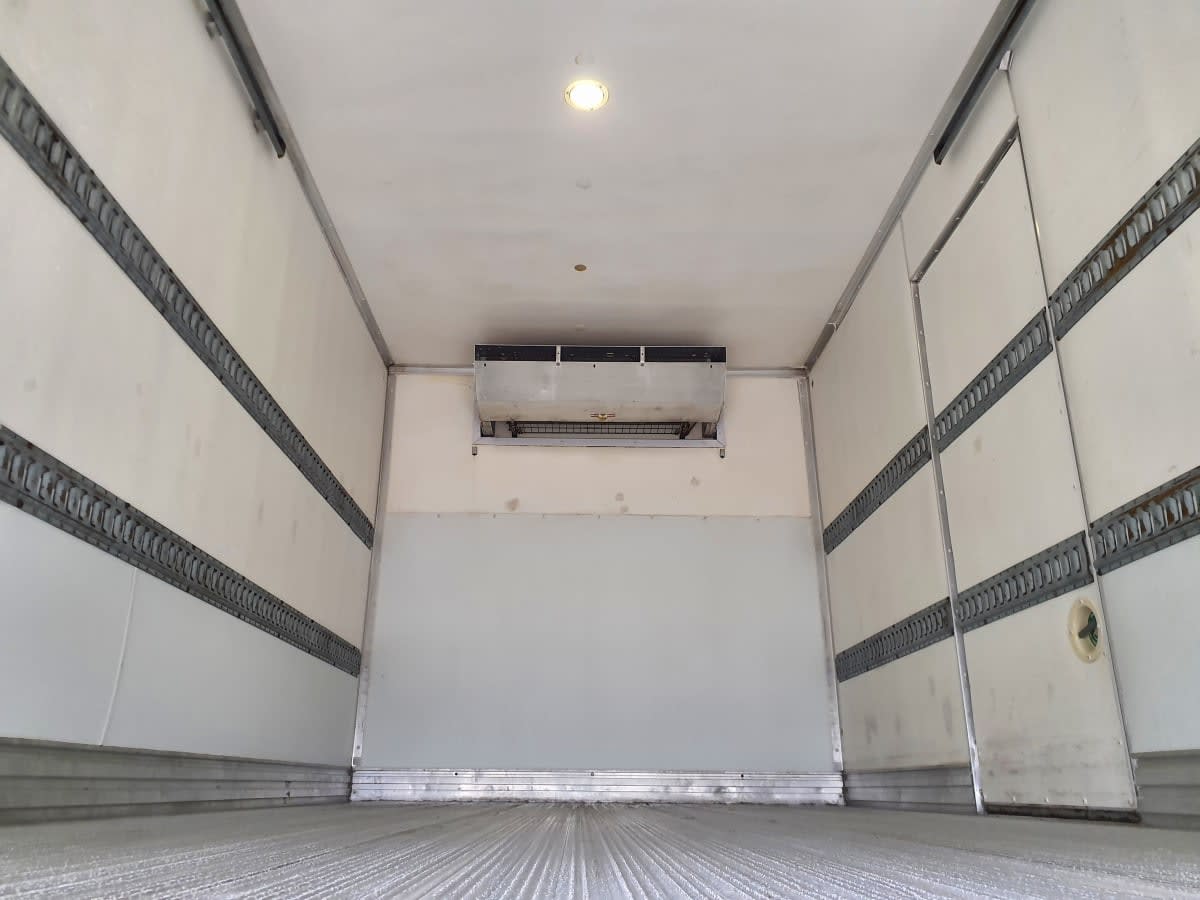 2019 Isuzu NPR 873679