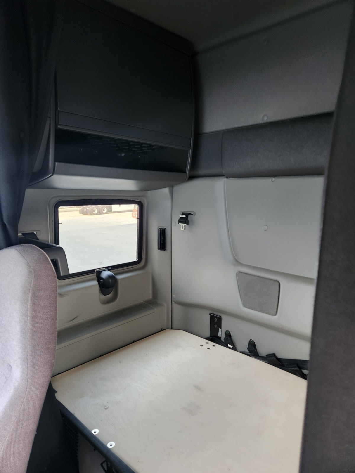 2019 Navistar International LT625 SLPR CAB 873690