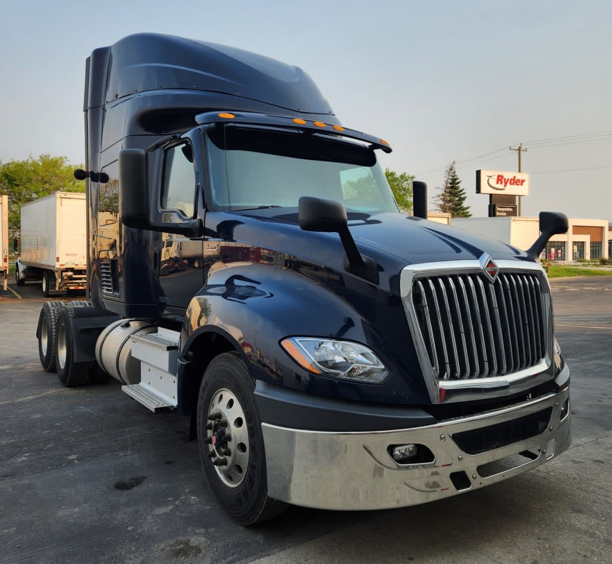 2019 Navistar International LT625 SLPR CAB 873690
