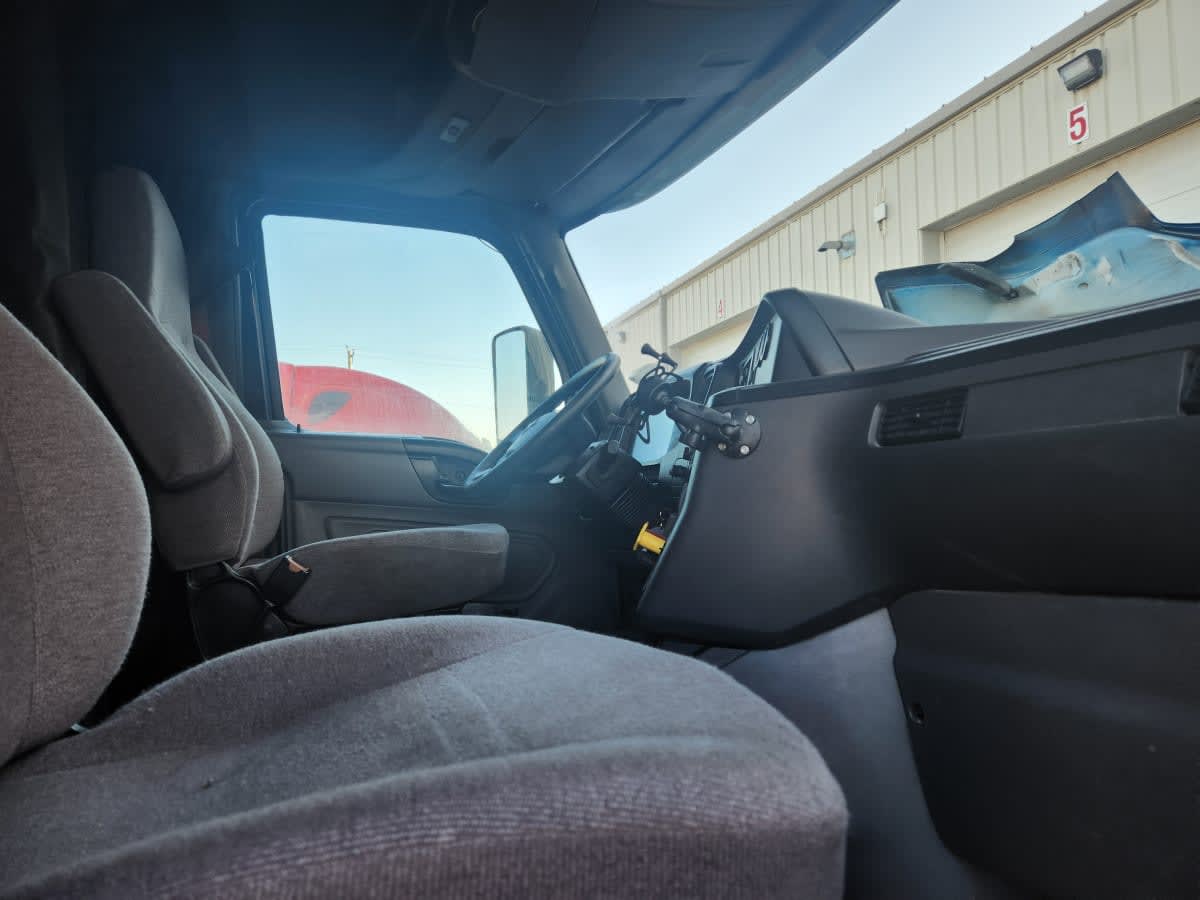 2019 Navistar International LT625 SLPR CAB 873693