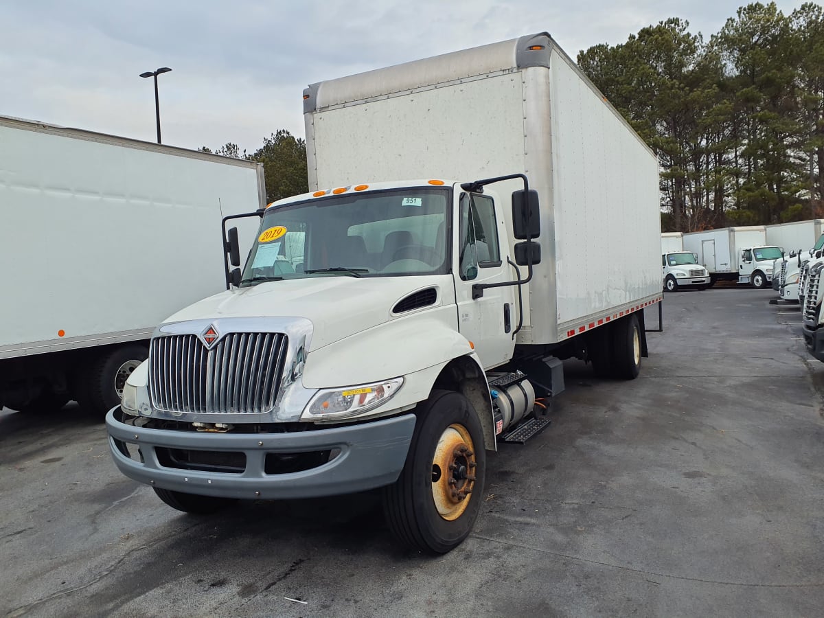 2019 Navistar International 4300 873701