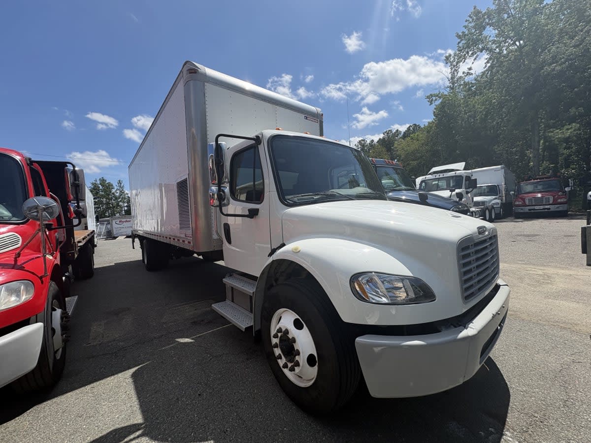 2019 Freightliner M2 106 in Ashland, VA — photo 3