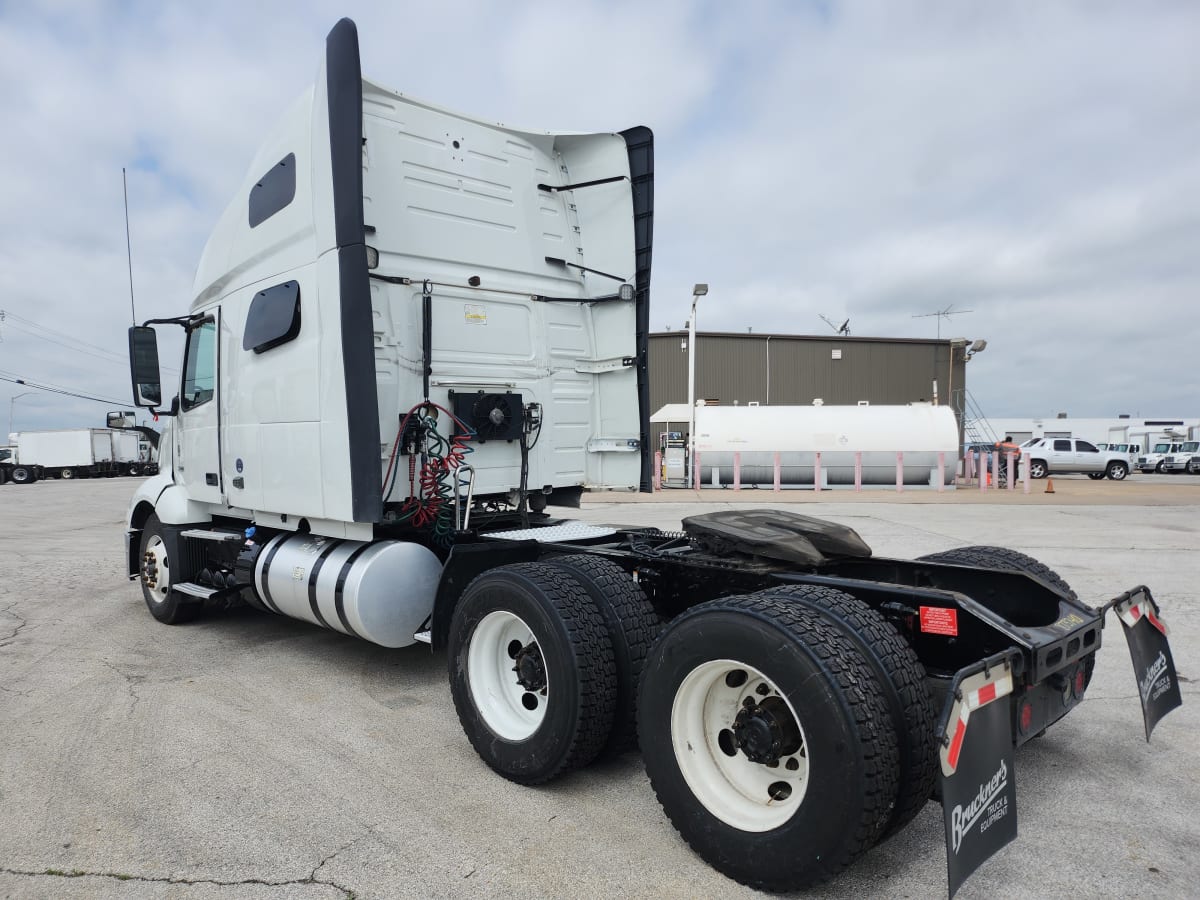 2019 Volvo VNL64T-760 873740