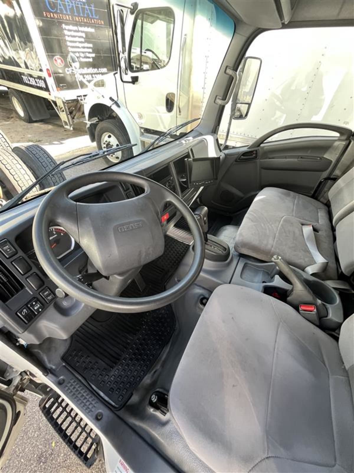 2019 Isuzu NPR 873813