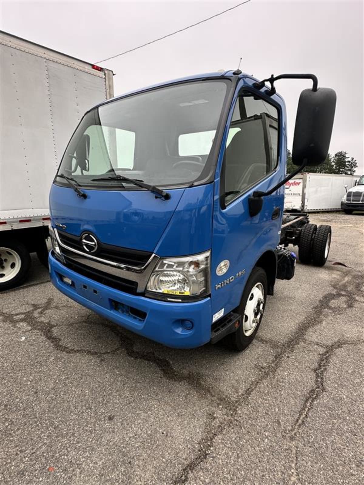 2019 Hino HINO 195 873831