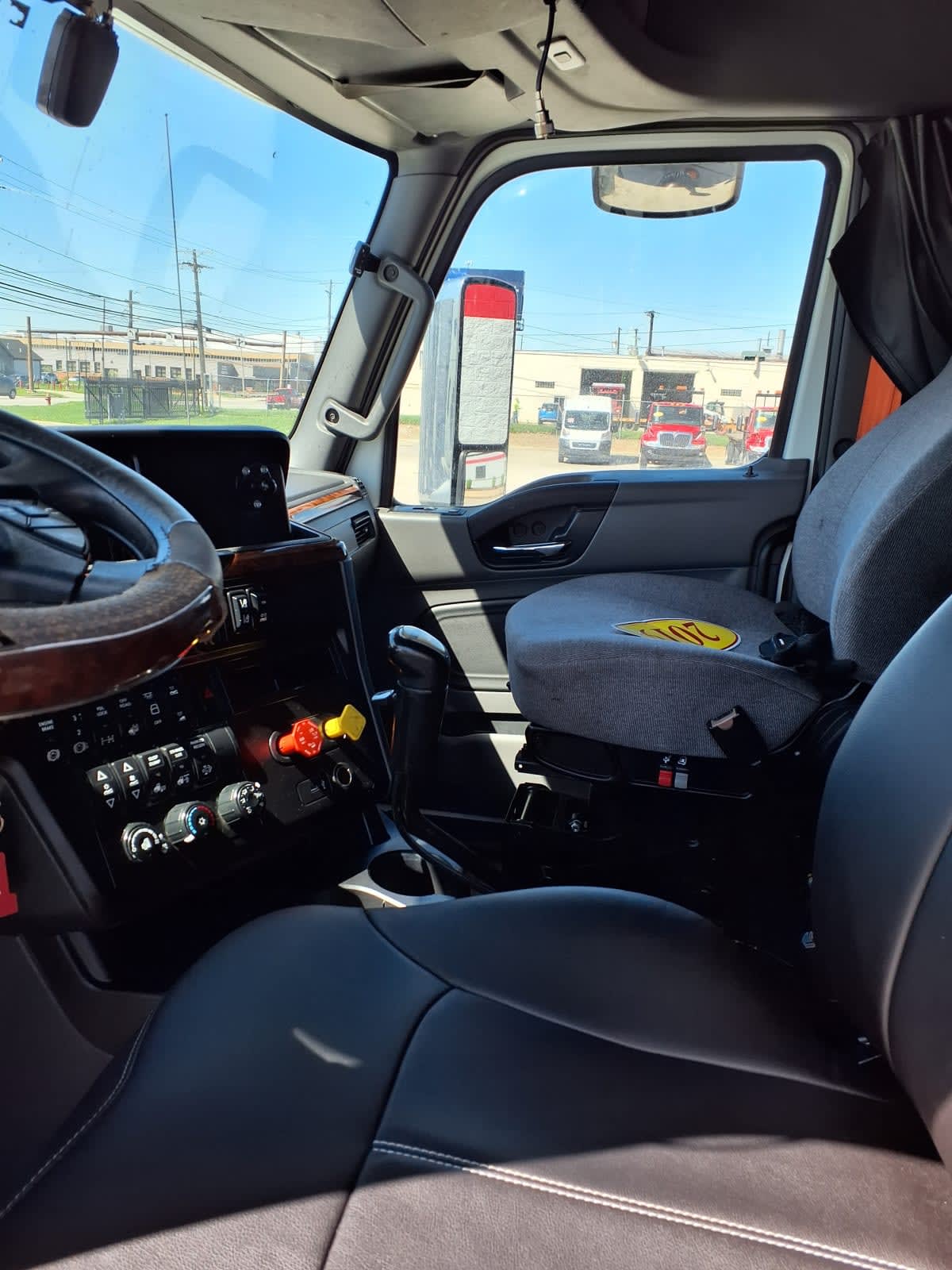 2019 Navistar International LT625 SLPR CAB 873873