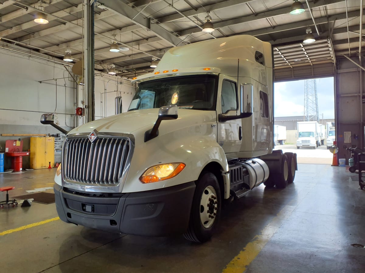 2019 Navistar International LT625 SLPR CAB 873889