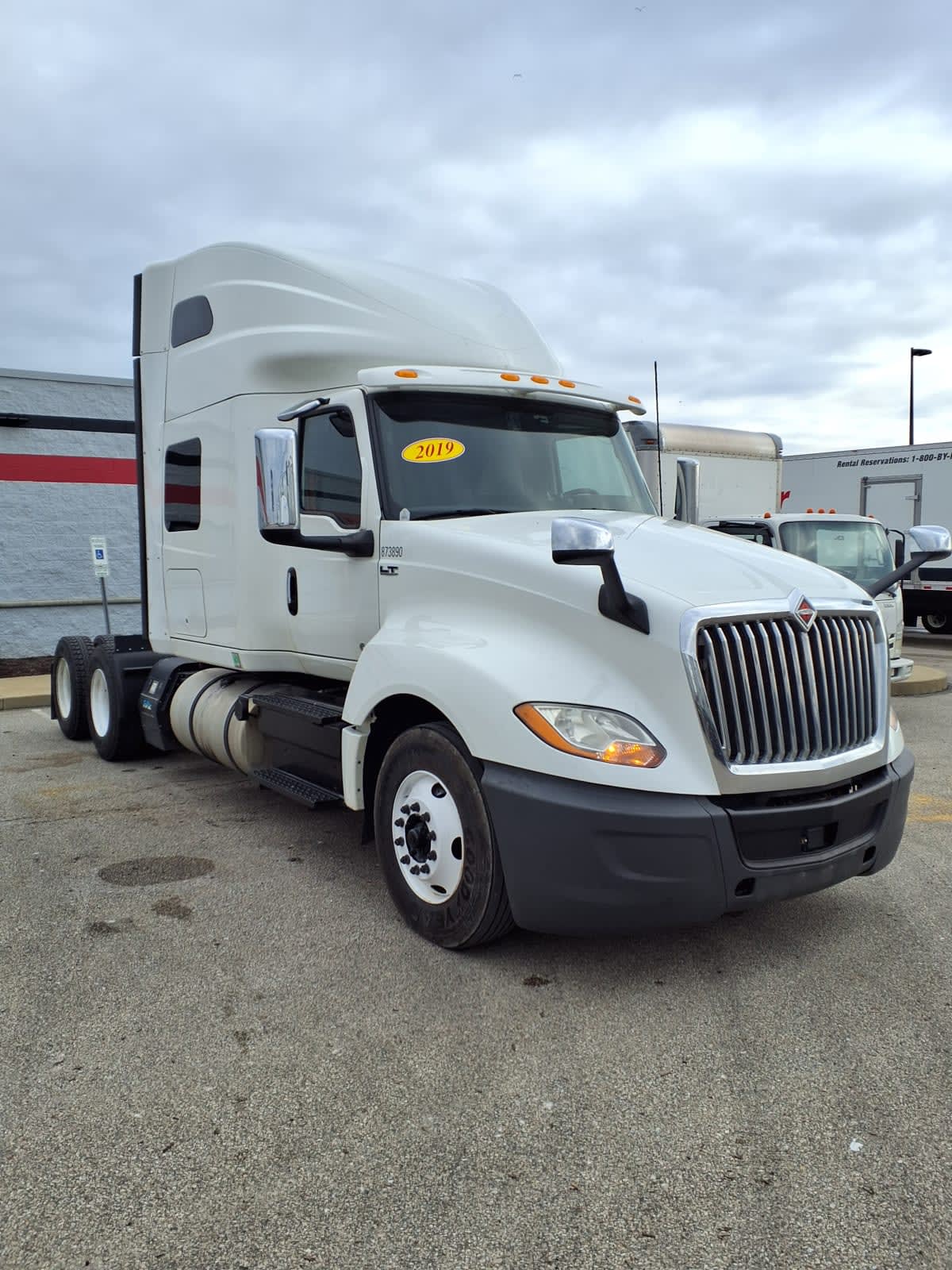 2019 Navistar International LT625 SLPR CAB 873890